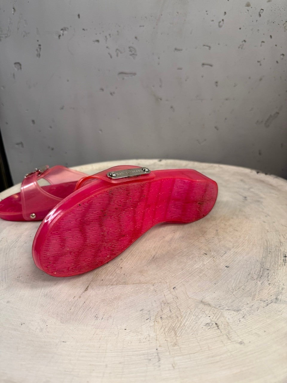 BERLIN VINTAGE CORNER pink jelly slide sandals with silver-tone buckle and Escada Sport logo.