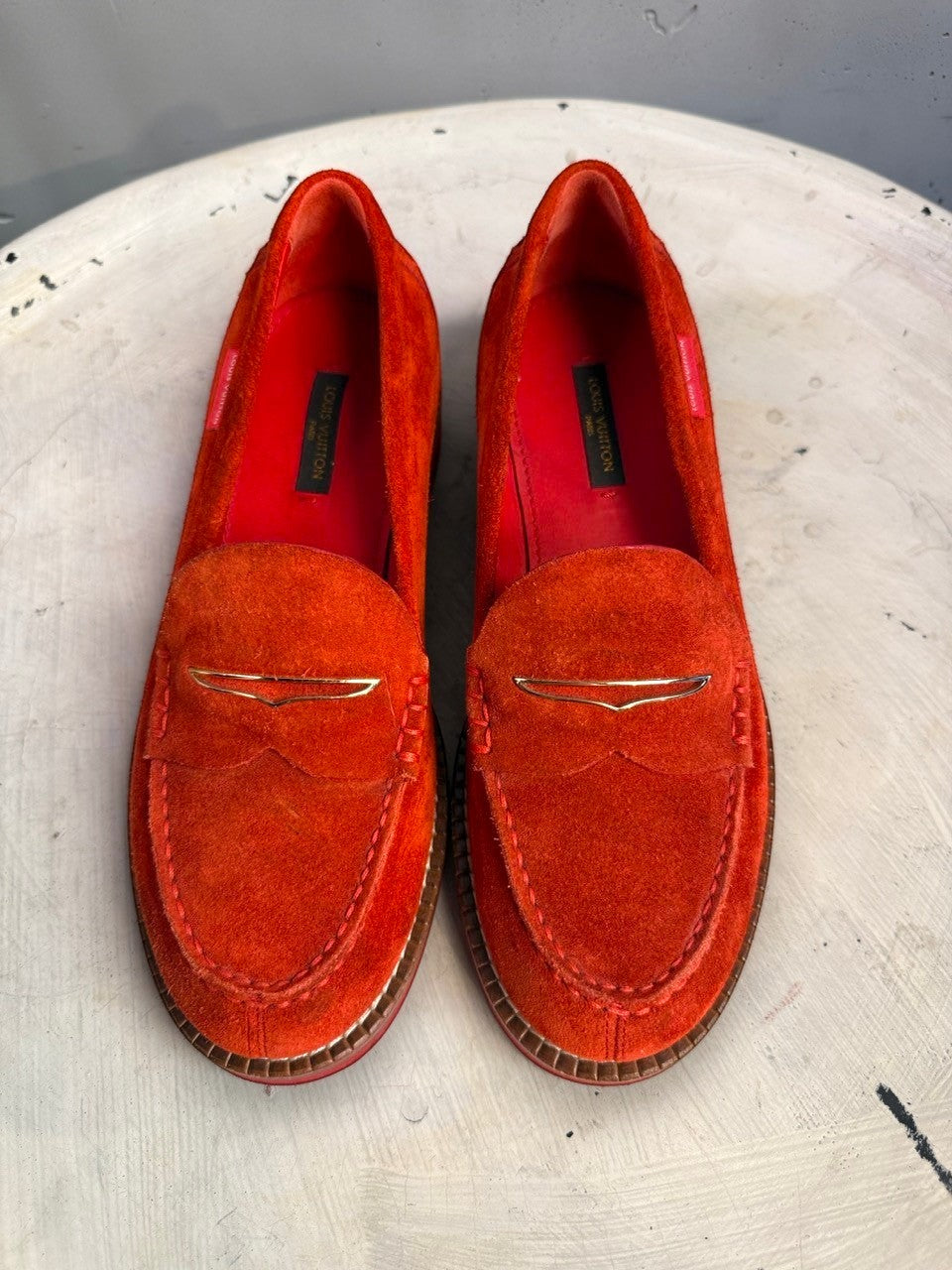 BERLIN VINTAGE CORNER Louis Vuitton red suede penny loafers with gold metal vamp detail and stitched trim