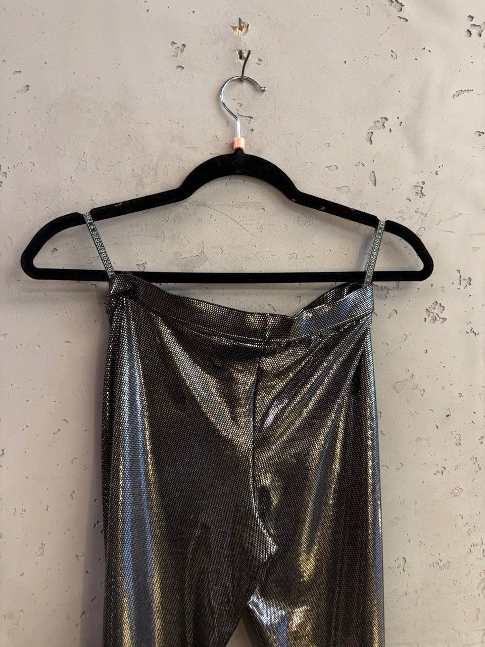 BERLIN VINTAGE CORNER roccobarocco metallic silver corset crop top with adjustable spaghetti straps on a hanger