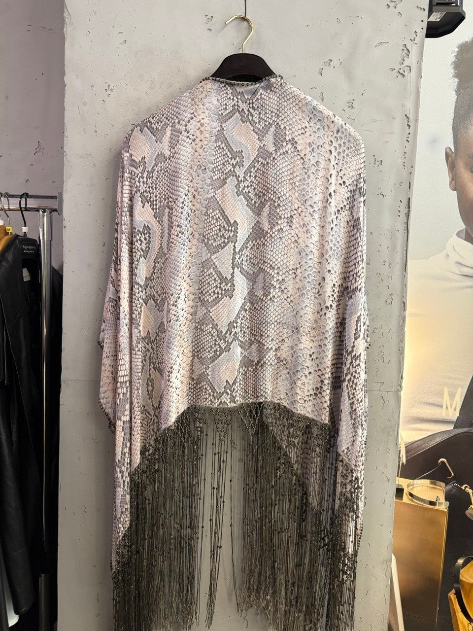 BERLIN VINTAGE CORNER grey, white, and blush pink snakeskin print kimono with fringe