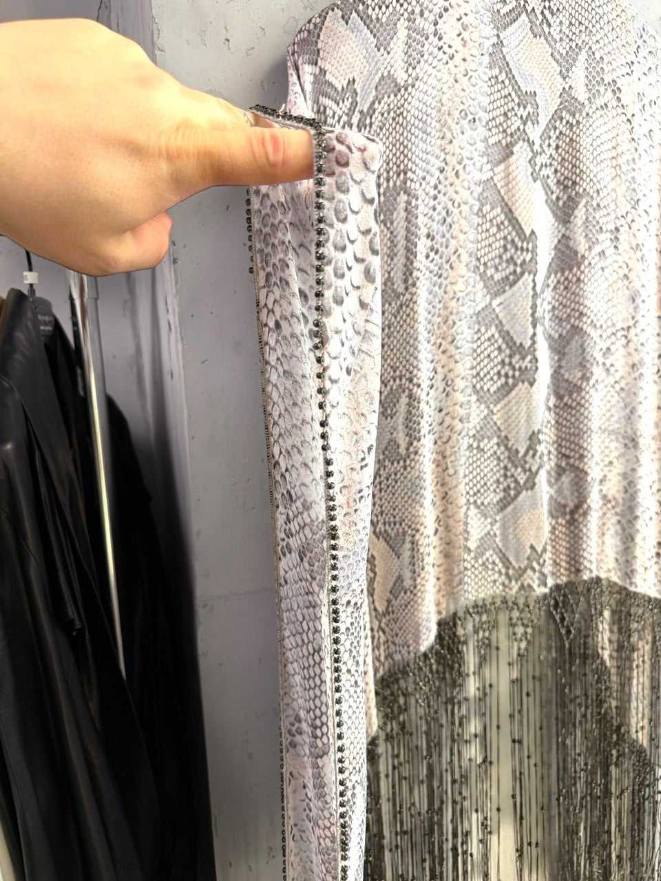 BERLIN VINTAGE CORNER grey, white, and blush pink snakeskin print kimono with fringe detail and beaded trim.