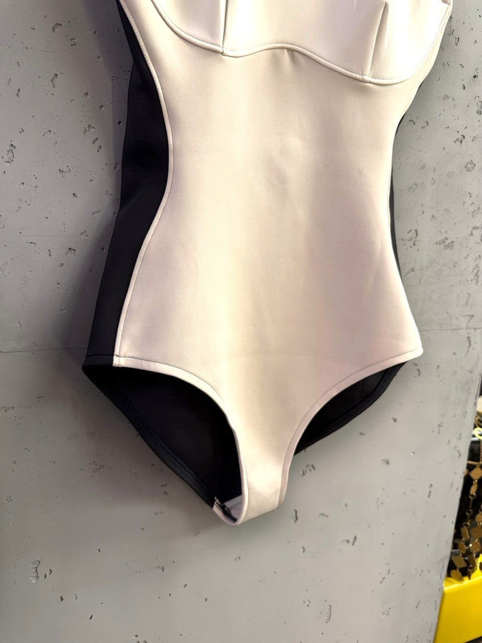 BERLIN VINTAGE CORNER Stella McCartney black and white color-blocked sleeveless one-piece swimsuit with structured bodice