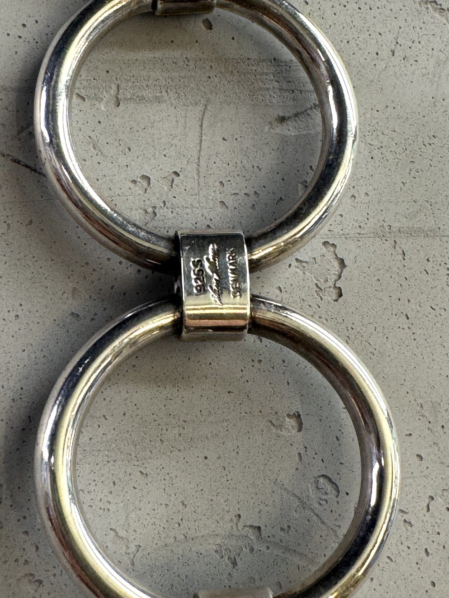 BERLIN VINTAGE CORNER sterling silver bracelet featuring interconnected circular links with 925 Denmark hallmark