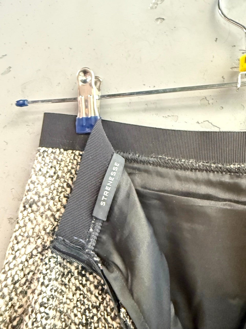 BERLIN VINTAGE CORNER Strenesse black and cream marled tweed A-line skirt with black waistband and back zipper.
