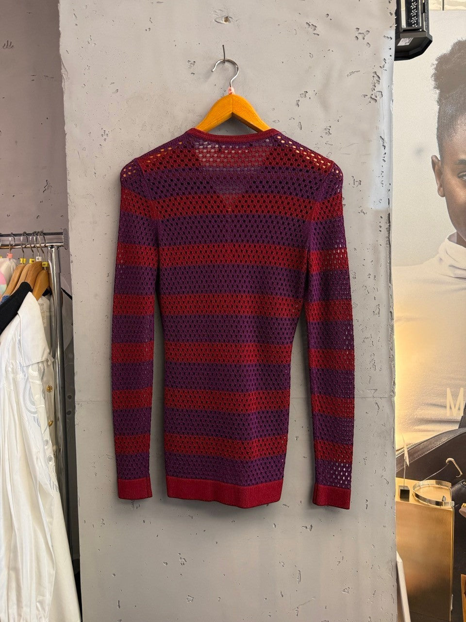 BERLIN VINTAGE CORNER open-knit cardigan with purple and burgundy stripes, V-neck, and long sleeves.