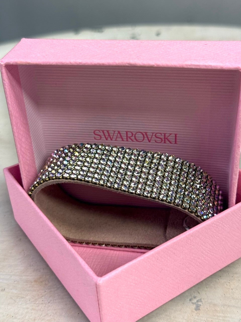 BERLIN VINTAGE CORNER Swarovski multi-row crystal wrap bracelet in a signature pink presentation box
