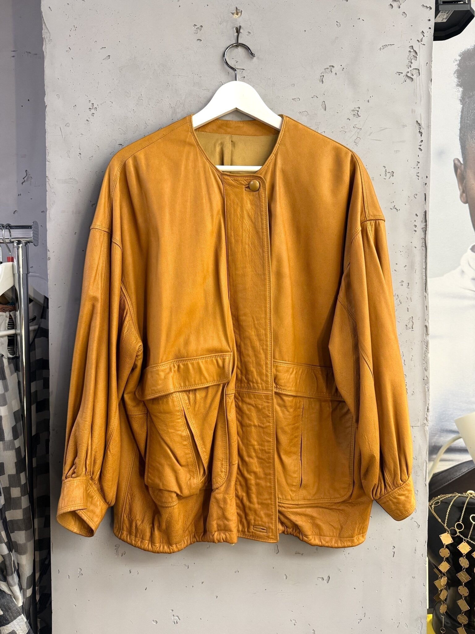 BERLIN VINTAGE CORNER Jil Sander+ tan leather bomber jacket with collarless round neck and large front pockets