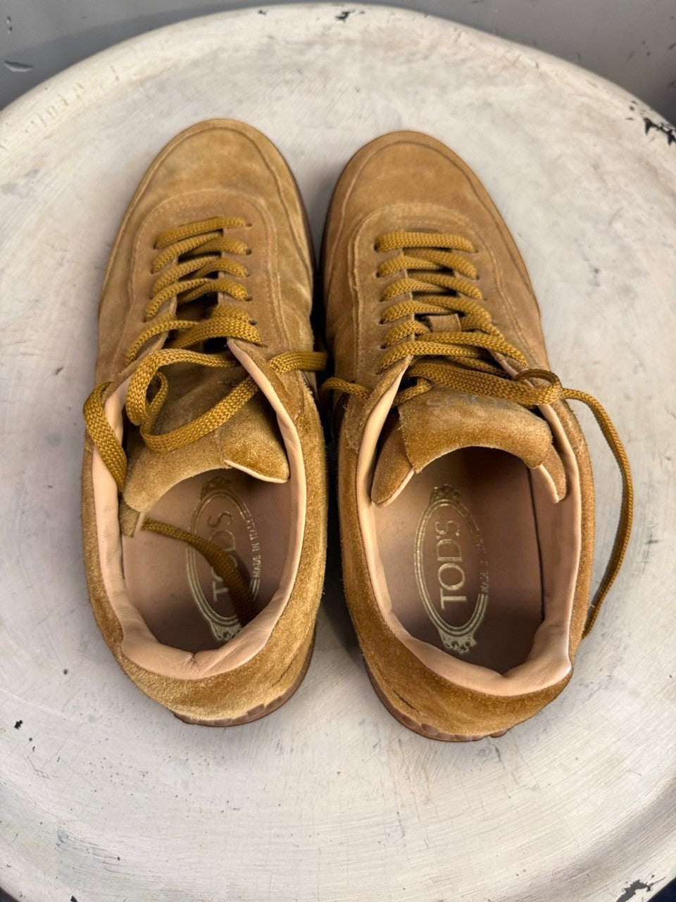 BERLIN VINTAGE CORNER tan suede driving shoes with rubber pegs and lace-up closure.