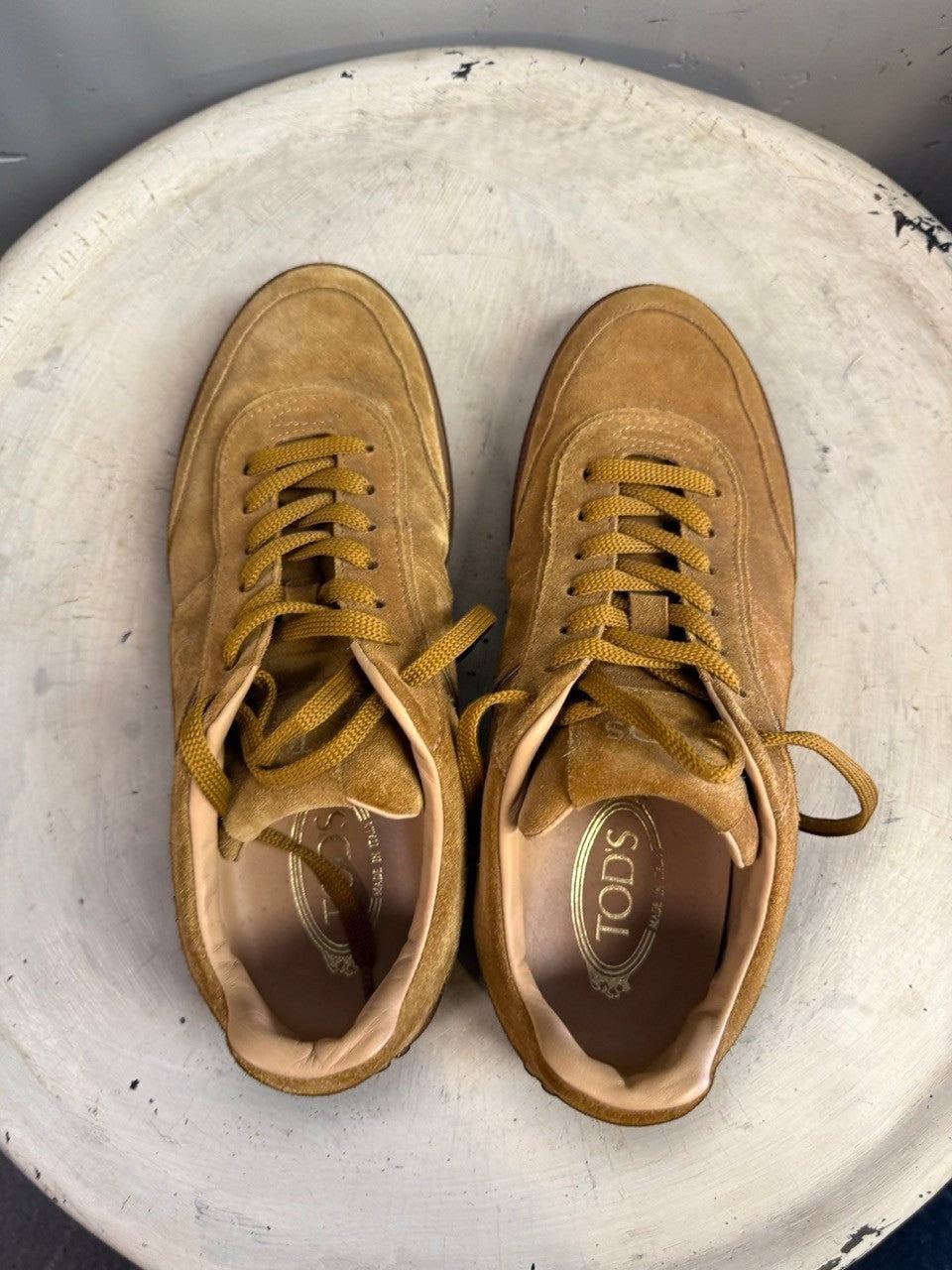 BERLIN VINTAGE CORNER tan suede driving shoes with rubber pegs and lace-up closure.