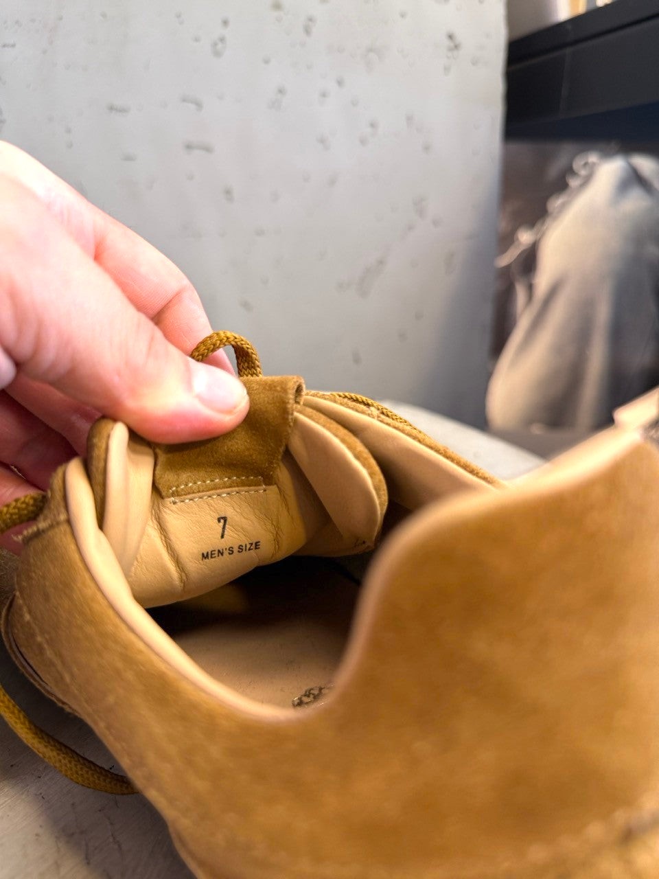 BERLIN VINTAGE CORNER tan suede driving shoes with rubber pegs, men's size 7.