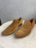 BERLIN VINTAGE CORNER tan suede slip-on loafers with square toe and subtle stitching detail.