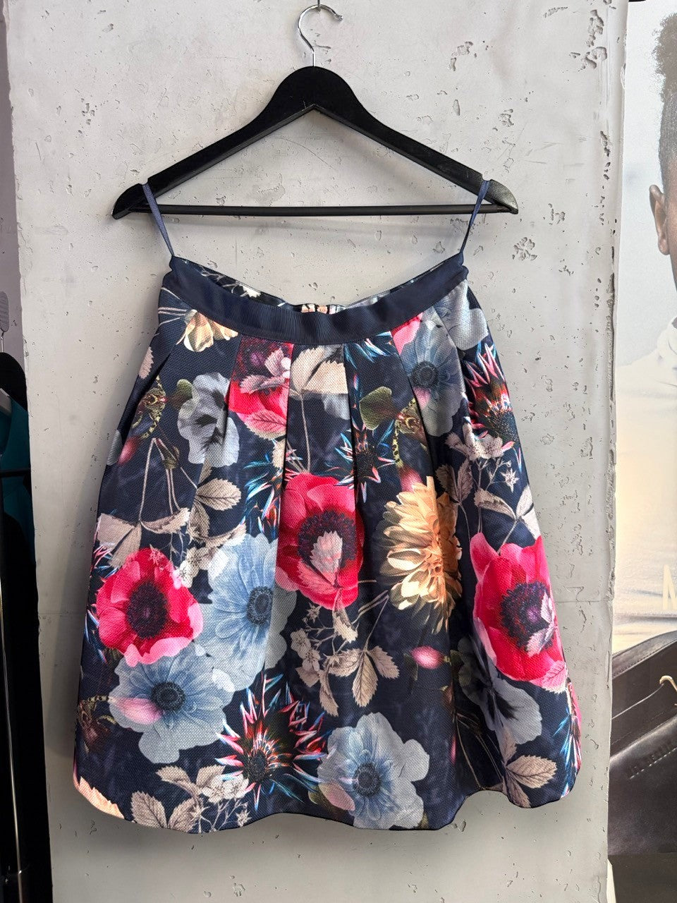 BERLIN VINTAGE CORNER Ted Baker navy floral A-line skirt with vibrant botanical print and structured flared silhouette