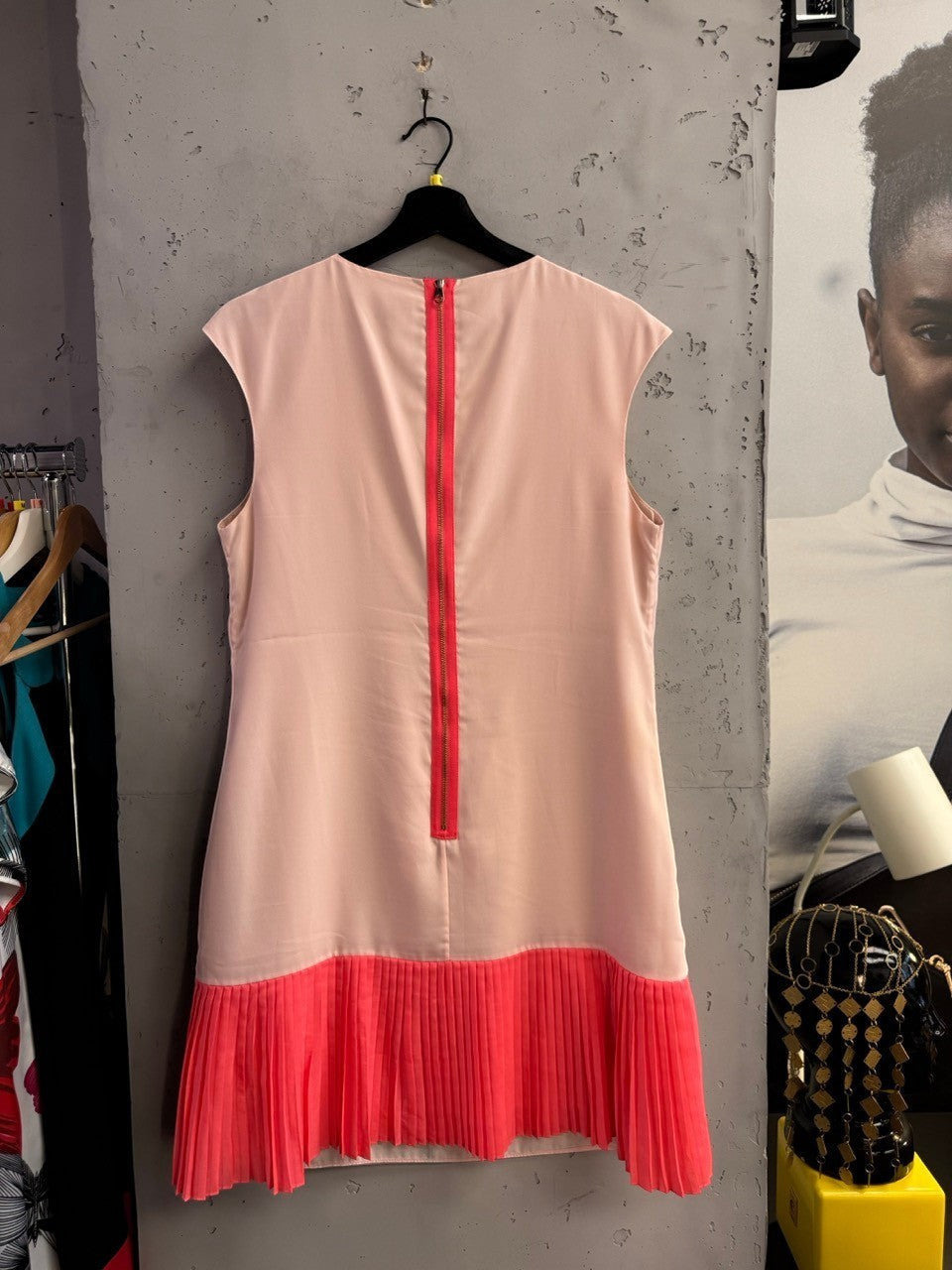 BERLIN VINTAGE CORNER Ted Baker blush pink sleeveless mini dress with a bright pink exposed back zipper and pleated hem