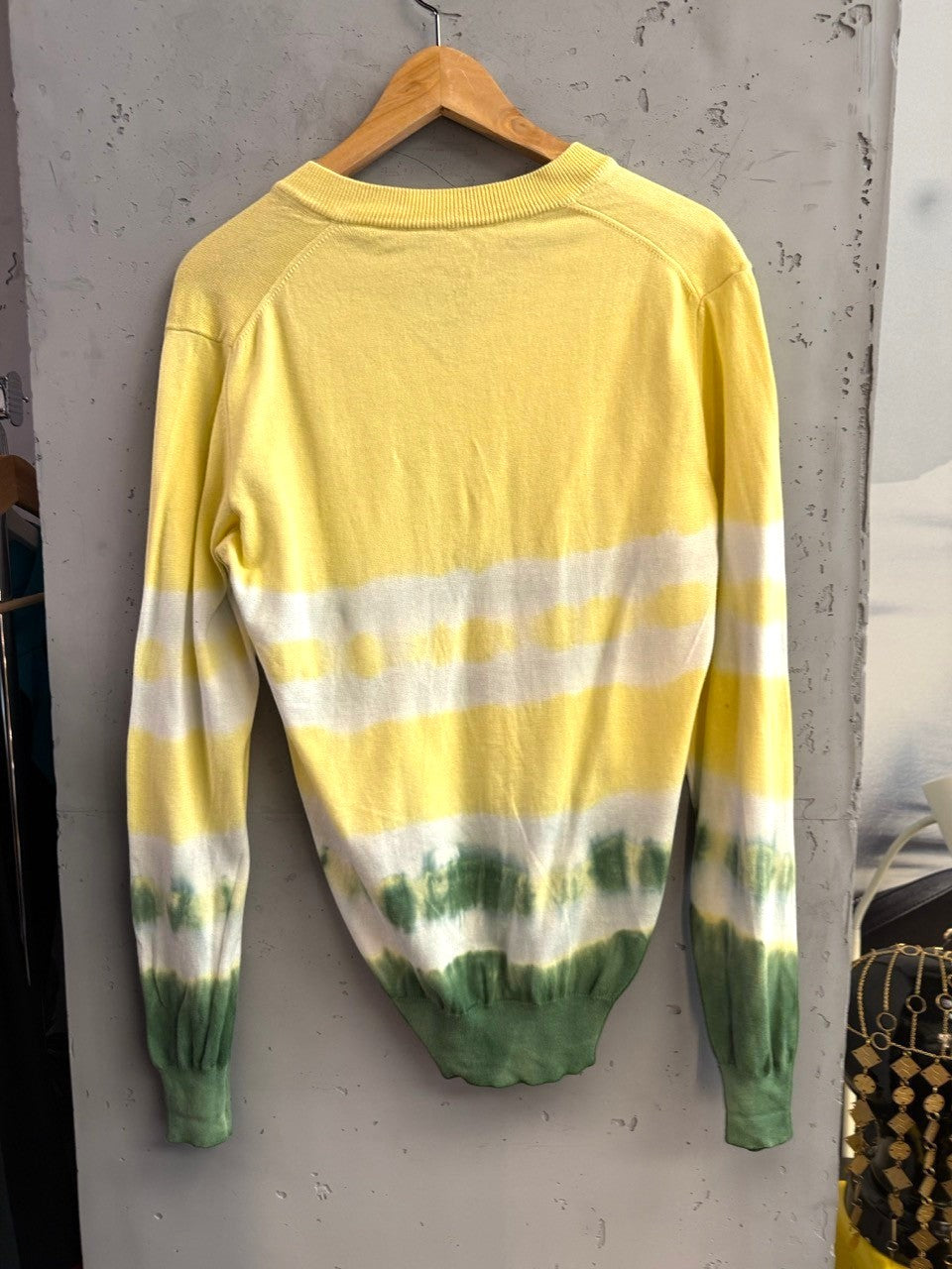 BERLIN VINTAGE CORNER D&G Dolce & Gabbana yellow and green tie-dye V-neck knit sweater with ribbed trim