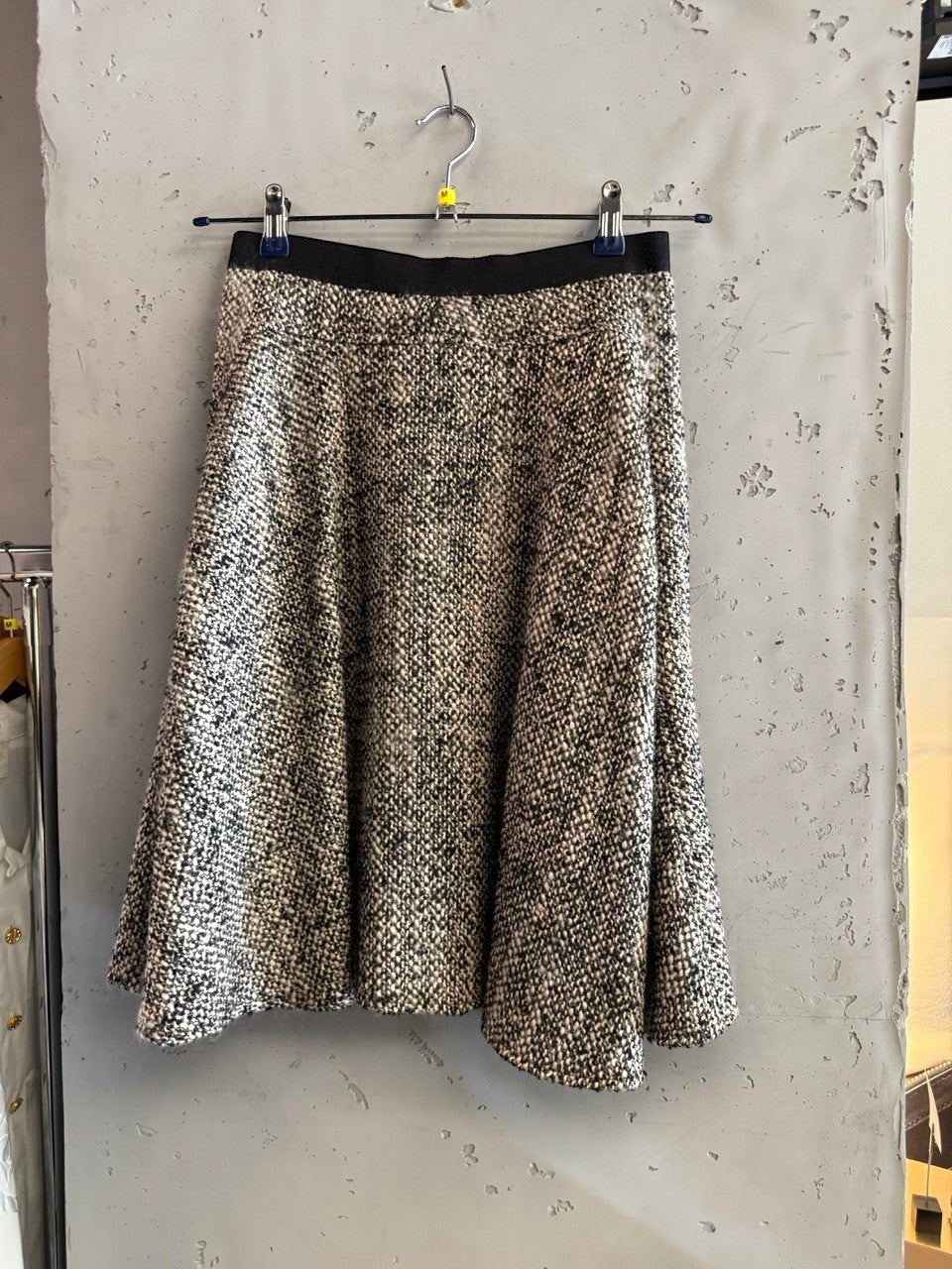 BERLIN VINTAGE CORNER black and cream marled tweed A-line skirt with black waistband