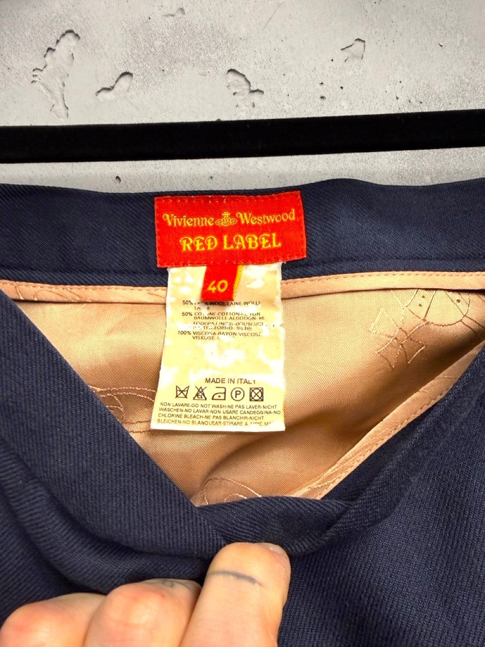 BERLIN VINTAGE CORNER Vivienne Westwood Red Label navy blue wool blend skirt with gathered detail.