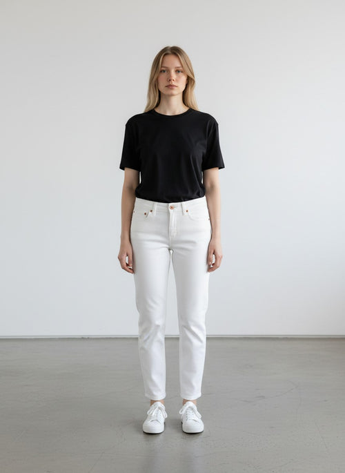 BERLIN VINTAGE CORNER white cotton denim jeans with five-pocket design and classic fit.
