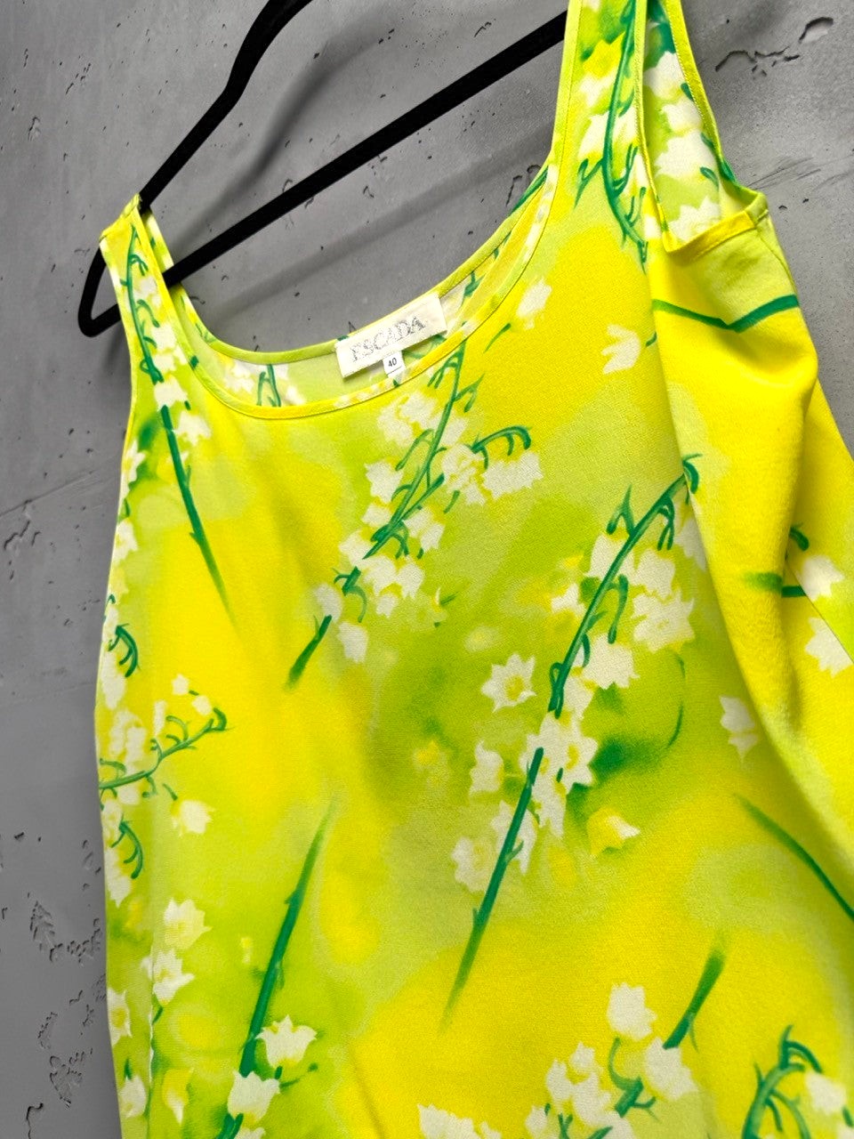 BERLIN VINTAGE CORNER yellow silk blend tank top with lily of the valley floral print and scoop neckline.