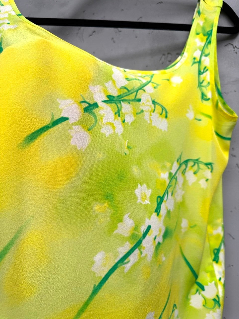 BERLIN VINTAGE CORNER yellow silk blend tank top with lily of the valley print, scoop neck, sleeveless.