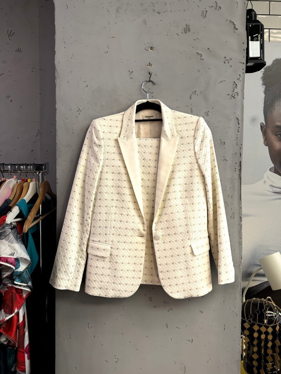 BERLIN VINTAGE CORNER Zadig & Voltaire Deluxe off-white jacquard blazer with geometric pattern and single-button closure.
