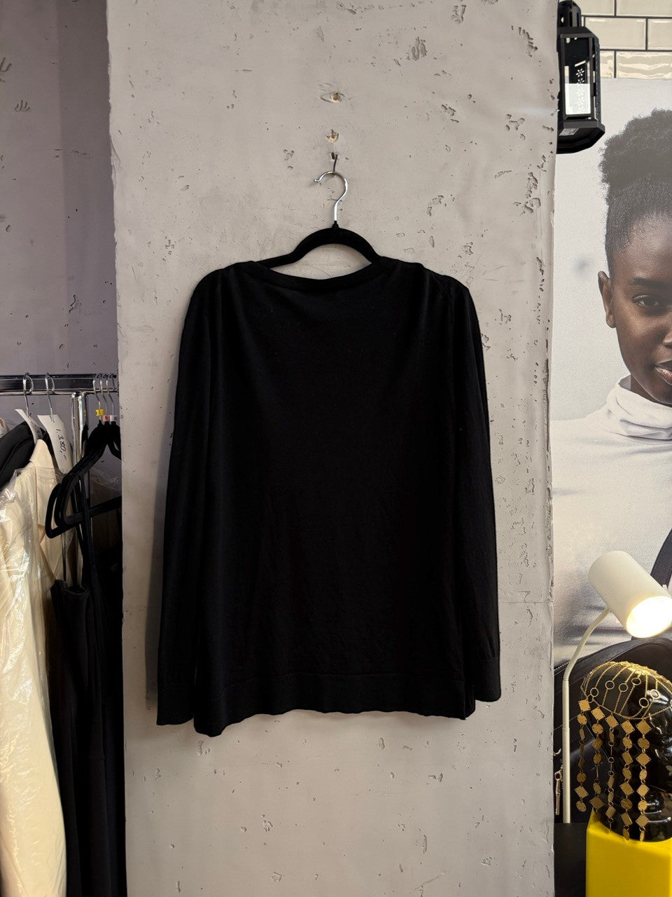 BERLIN VINTAGE CORNER Dorothee Schumacher black merino sweater, back view