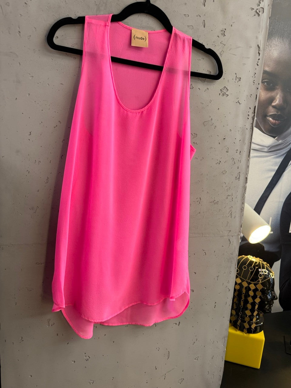 BERLIN VINTAGE CORNER Nude pink silk tank, scoop neckline and stepped hem