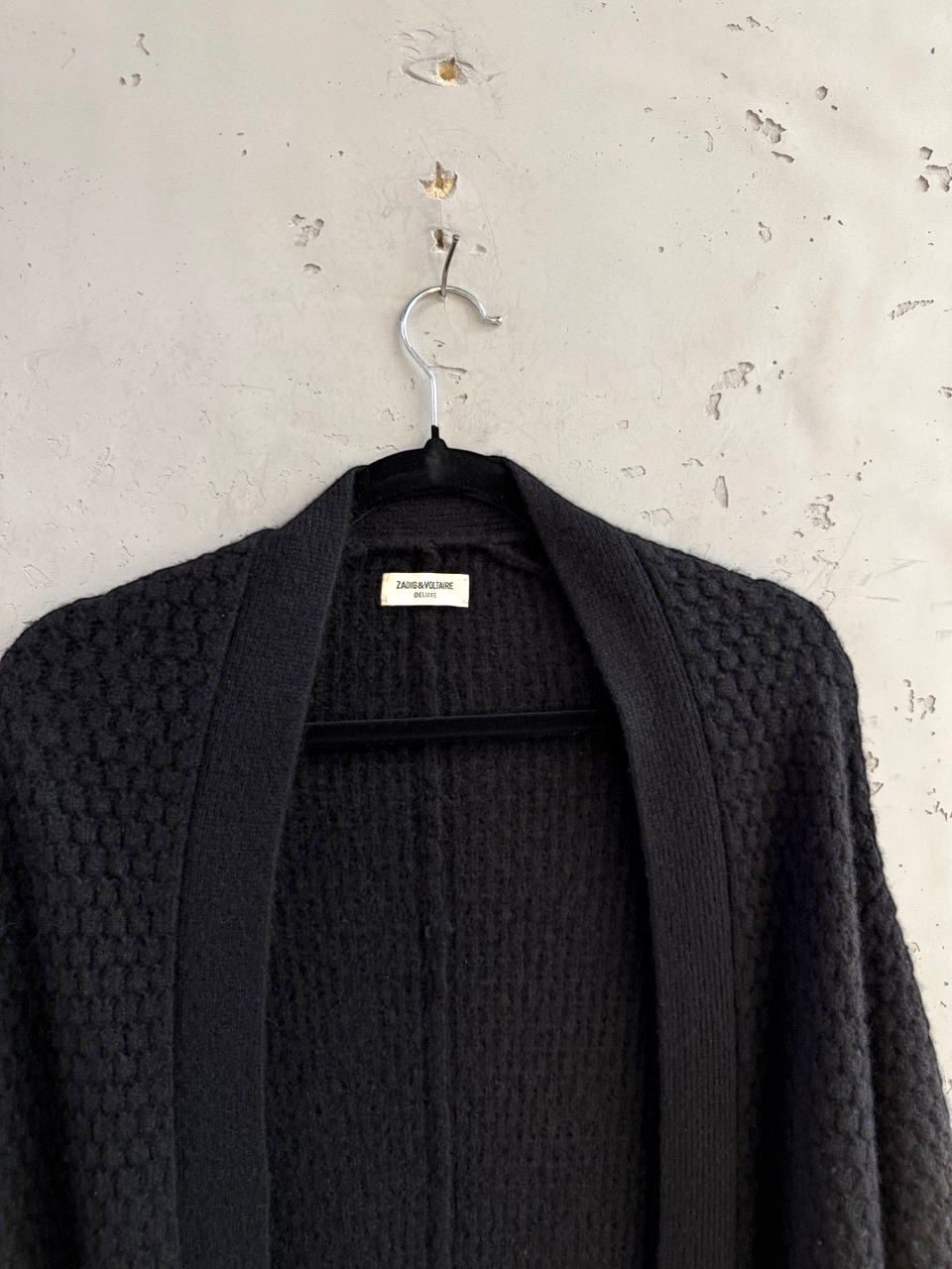 BERLIN VINTAGE CORNER Zadig & Voltaire cashmere cardigan with textured stitch, on a hanger