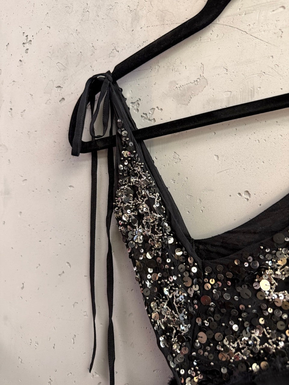 BERLIN VINTAGE CORNER Zadig & Voltaire sequin top, ribbon tie at the shoulder