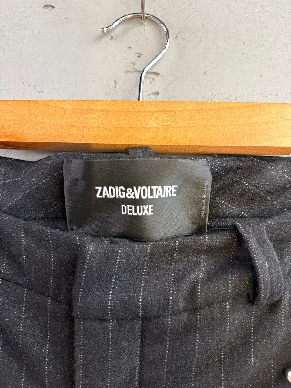 BERLIN VINTAGE CORNER Zadig & Voltaire Deluxe label and waistband detail
