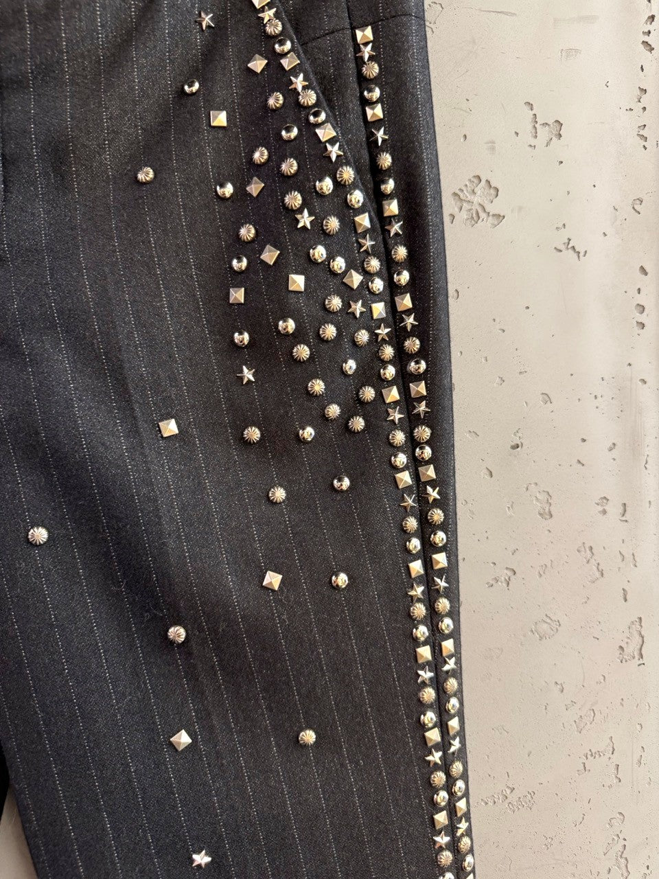 BERLIN VINTAGE CORNER Zadig & Voltaire pinstripe trousers, close up of the studs